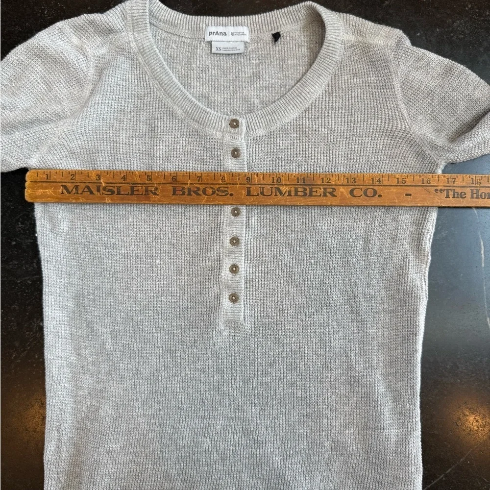 Prana XS Light Gray Textured Button Front Long Sleeve Top - Picture 5 of 8